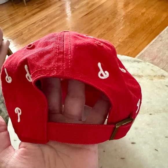 ‘47 Phillies Hat with the Phils logo all over - Picture 2 of 6